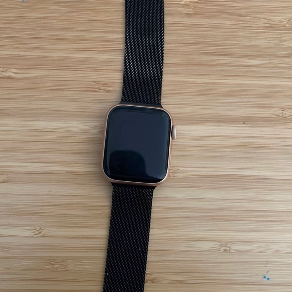 Series 5 Rose Gold Apple Watch